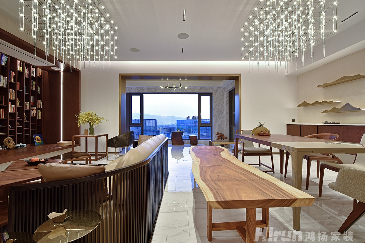 保利國(guó)際廣場(chǎng)